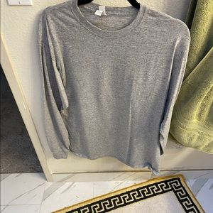4 Gray long sleeve t shirts